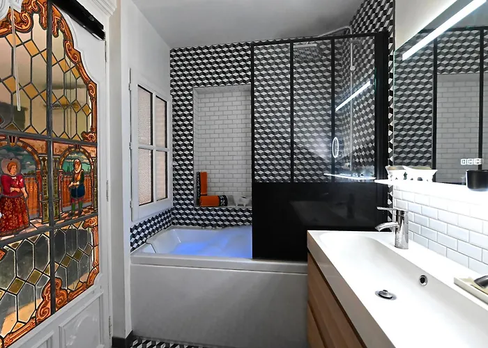Cite Saint Paul Terrasse Parking Ac Wifi Sauna Bbq *